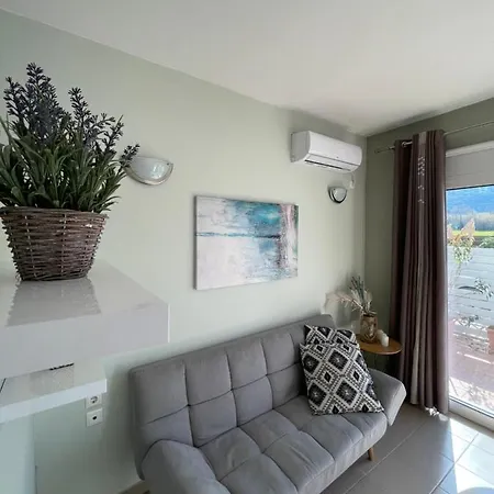 度假居 Aggeliki's Hideaway