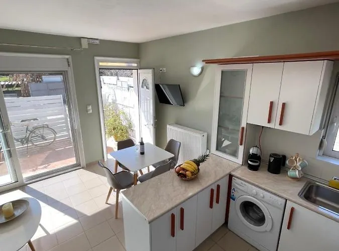 Aggeliki's Hideaway *